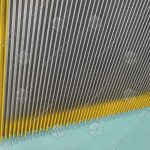 Ступень эскалатора, ECLIPSE, 800 мм, диаметр роликов - 70 мм, три желтые окрашенные линии демаркации